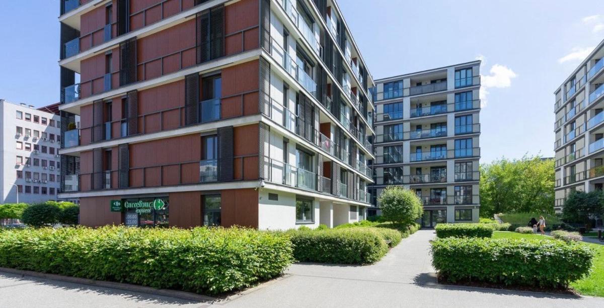 Near Airport Cybernetyki Inn Warszawa Eksteriør bilde